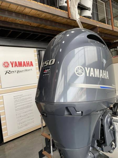 Vente, installation, entretien et réparation des moteurs hors-bord YAMAHA