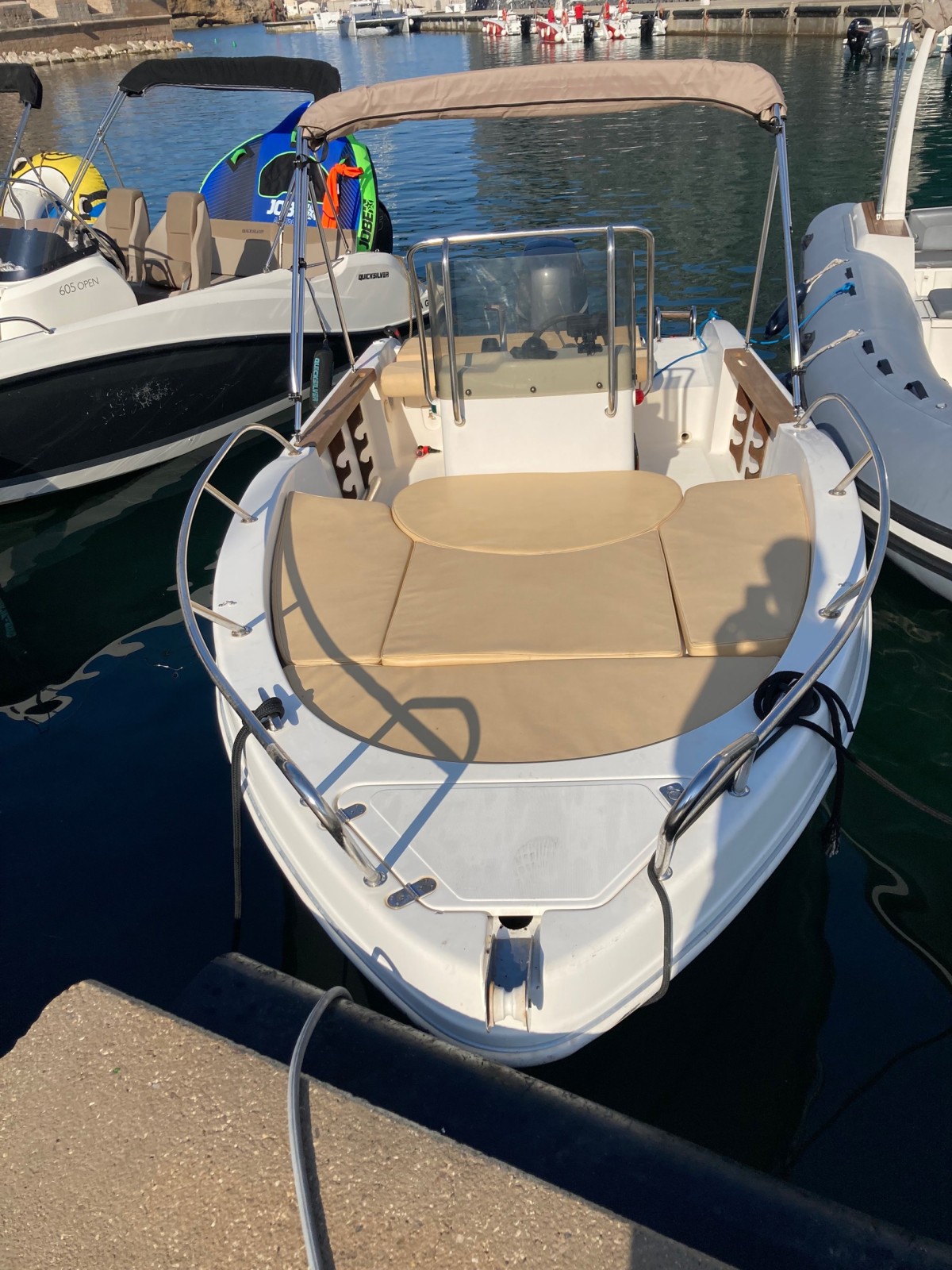 MAGNIFIQUE CAPELLI CAP 18 OPEN + YAMAHA F80BETL ENSEMBLE DE 2008 SUR MARSEILLE