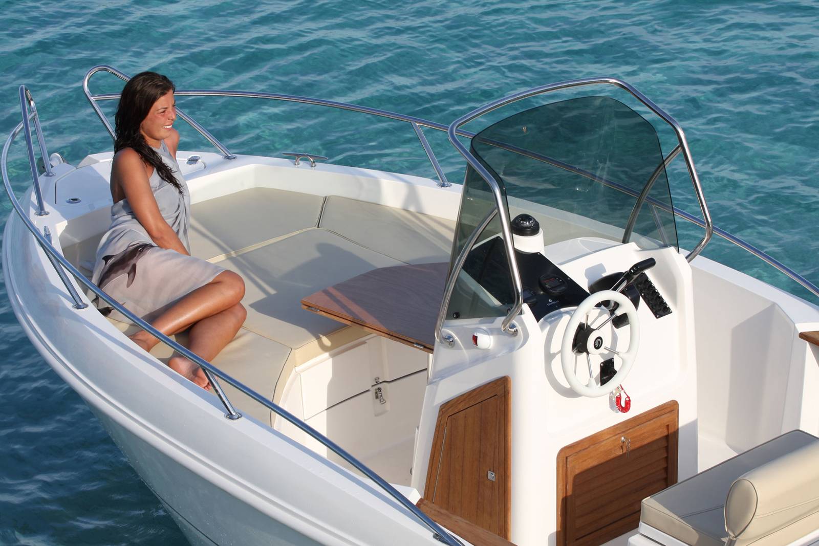 PACK CAPELLI CAP 19 OPEN + YAMAHA F100LB 2024 A MARSEILLE