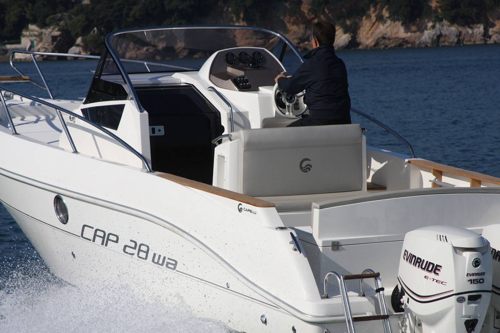 PACK CAPELLI CAP 28 WA + TWIN YAMAHA F150XB 2024 A MARSEILLE