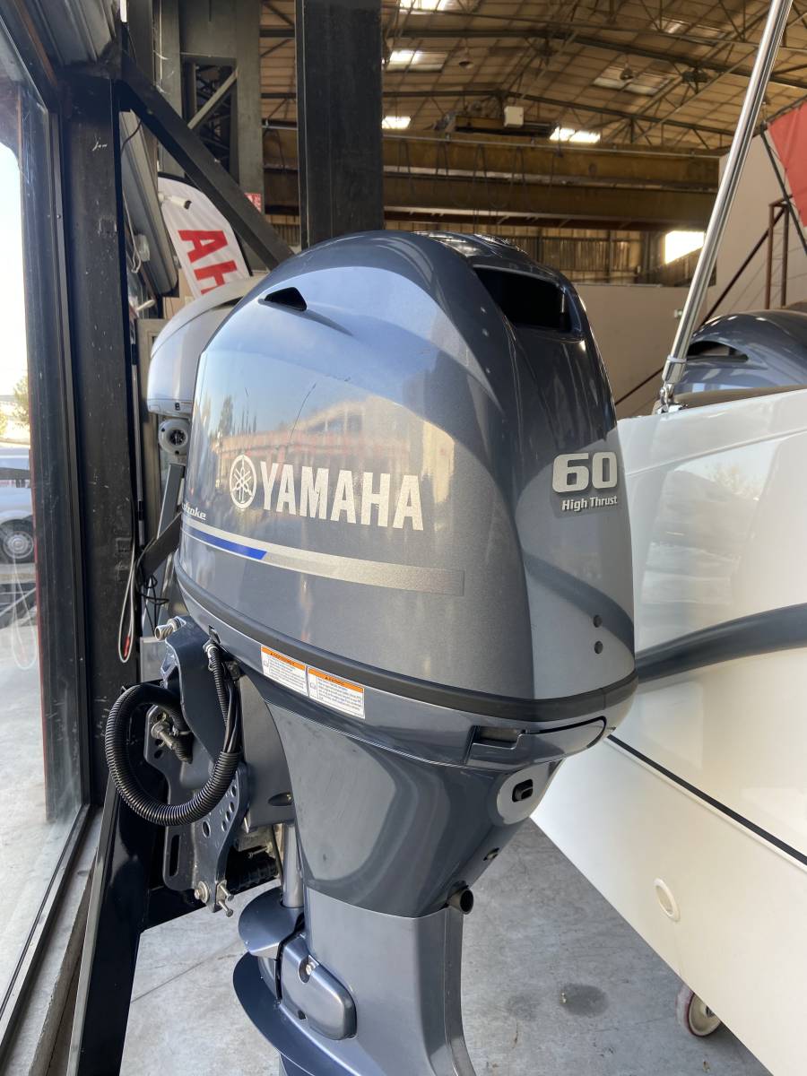 VENDU OCCASION MOTEUR YAMAHA 60 CV A MARSEILLE