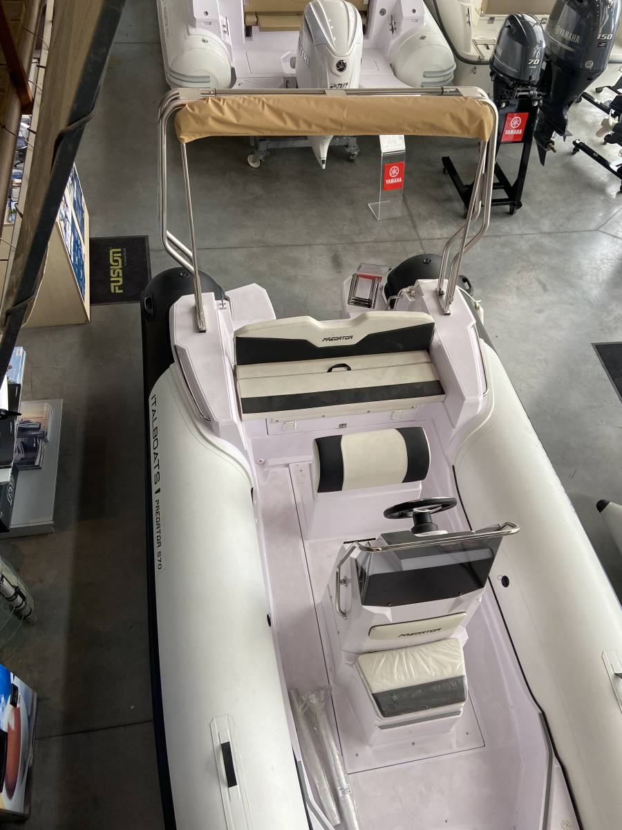 BATEAU SEMI RIGIDE ITALBOATS PREDATOR 570 TS + MOTEUR YAMAHA F90LA A MARSEILLE