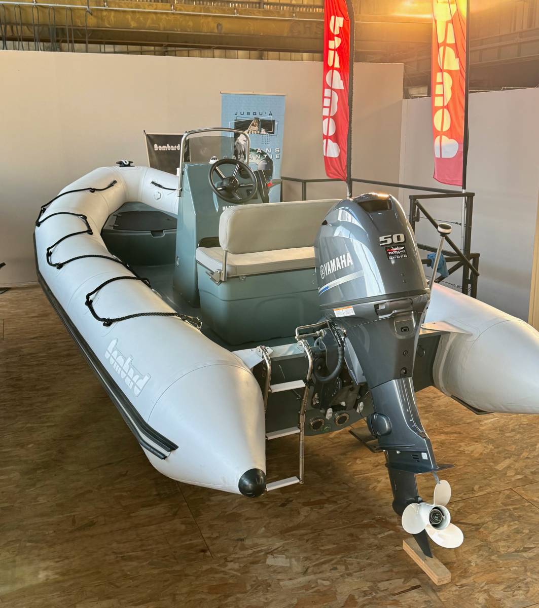 PACK OCCASION 2024 SEMI RIGIDE BOMBARD EXPLORER 500 GRIS + MOTEUR YAMAHA F50 + REMORQUE