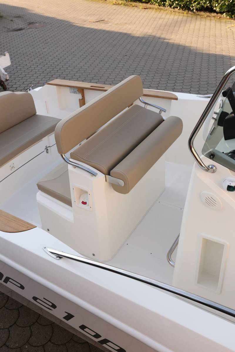 PACK CAPELLI CAP 21 OPEN + YAMAHA F150LB 2024 A MARSEILLE