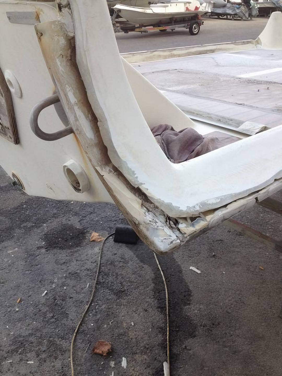 Réparation et fabrication polyester