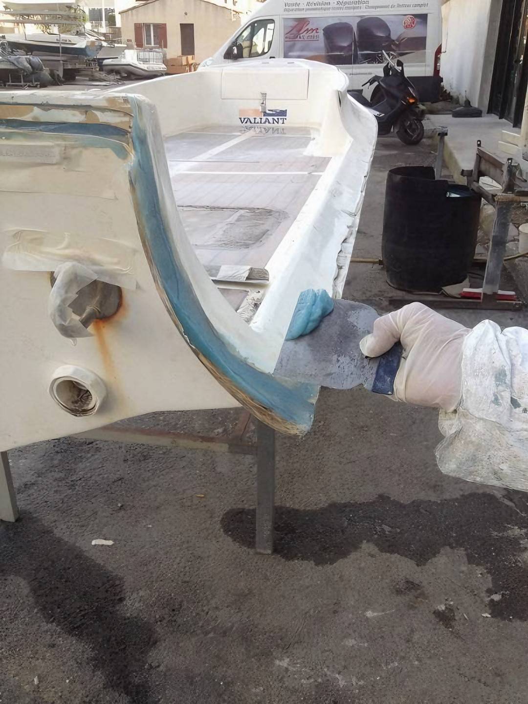 Réparation et fabrication polyester