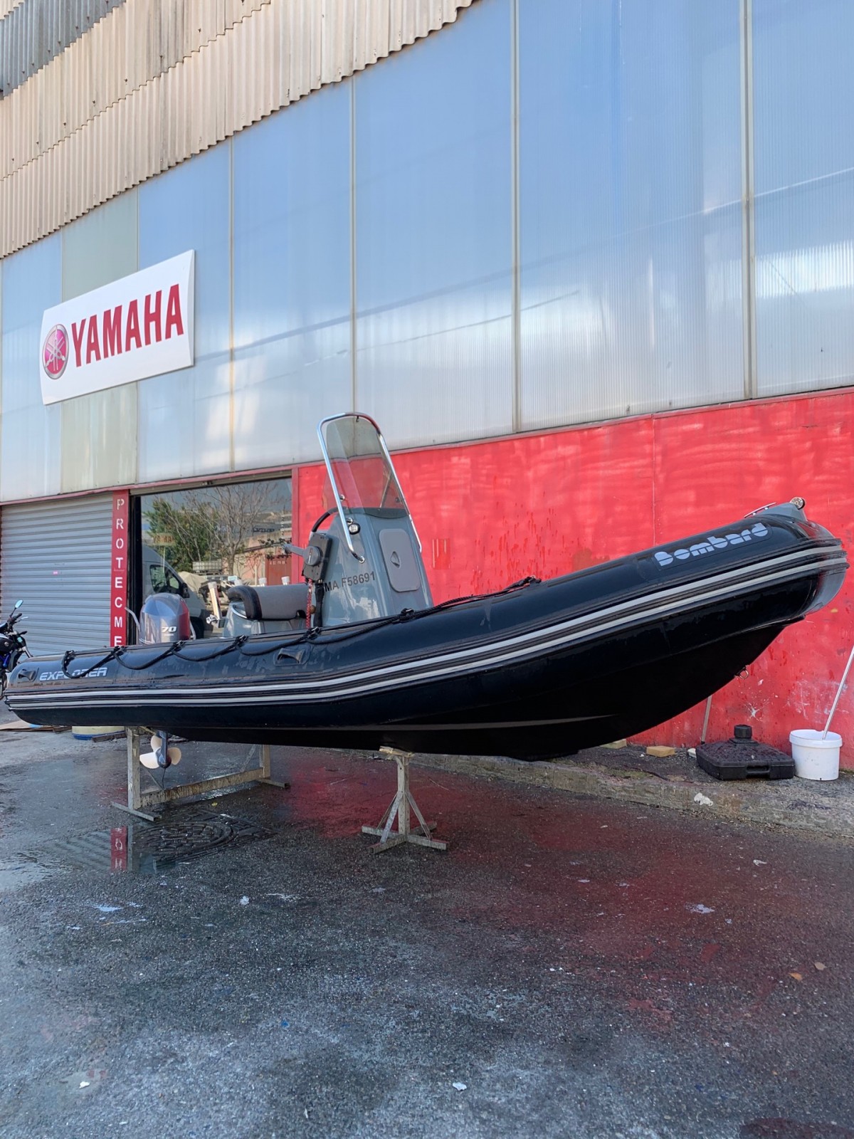 VENDU SEMI RIGIDE OCCASION PACK Bombard Explorer 550 NEO + Yamaha F70 Année 2017 à MARSEILLE