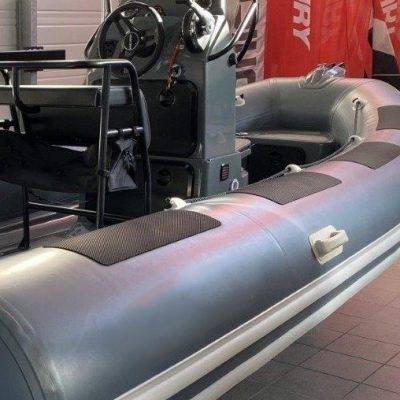 Hypalon et tissus néoprènes pour semi-rigides