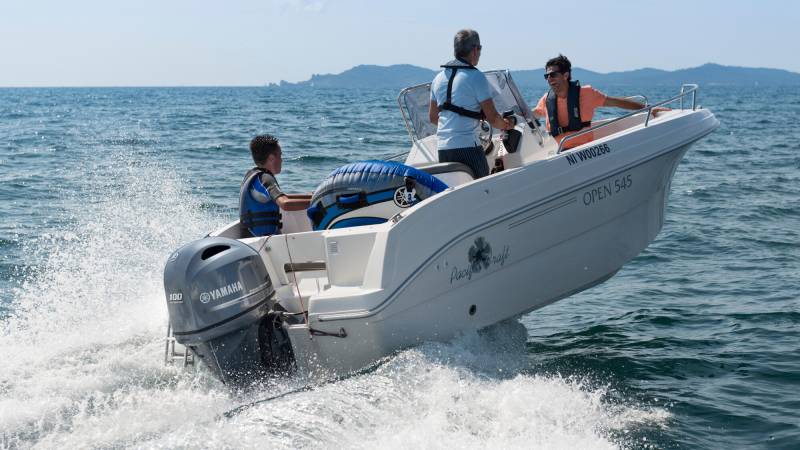 Moteur hors bord YAMAHA MARINE F100 LB ET XB SUR MARSEILLE LES ARNAVAUX