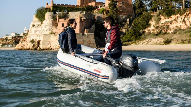 MOTEUR DE BATEAU HORD BORD YAMAHA MARINE NEUF 8 CV arbre long OU court (F8FMHS & FMHL) SUR MARSEILLE LES ARNAVAUX