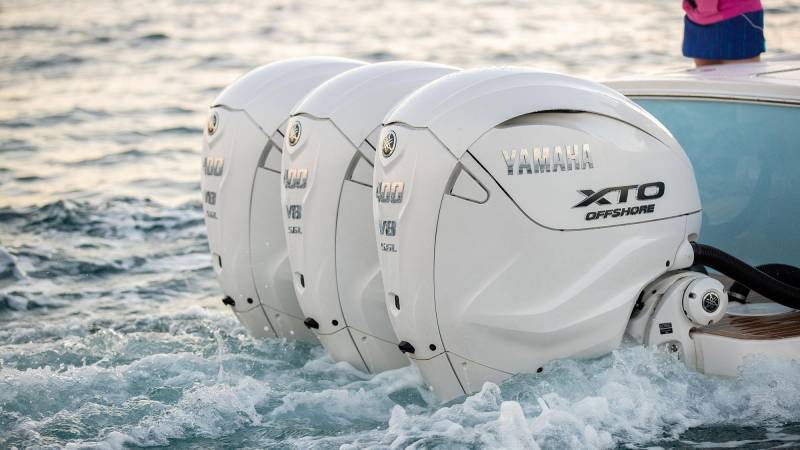 MOTEUR HORS BORD YAMAHA XTO 400 V8 NSA / NSA-2 2024 A MARSEILLE LES ARNAVAUX