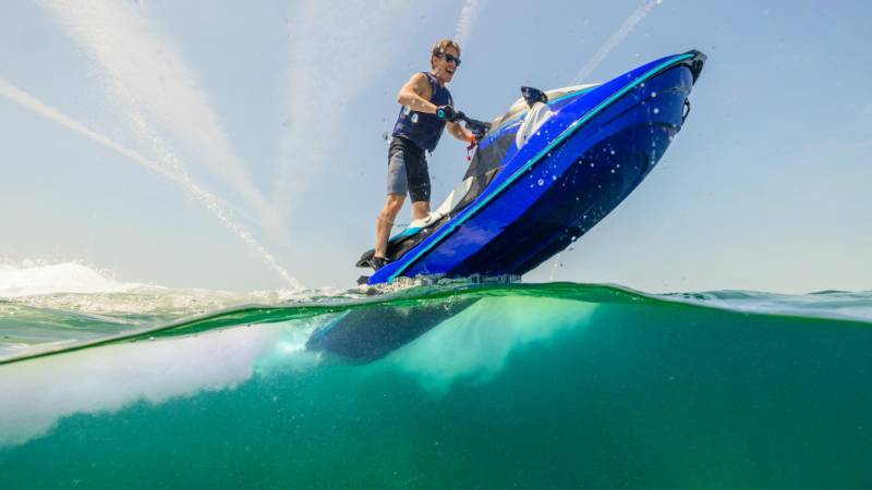 nouveau waverunner près de marseille à cassis