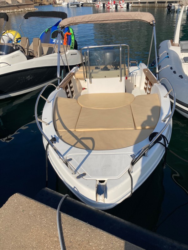 MAGNIFIQUE CAPELLI CAP 18 OPEN + YAMAHA F80BETL ENSEMBLE DE 2008 SUR MARSEILLE