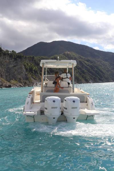 PACK CAPELLI CAP 33 WA + TWIN YAMAHA F200XCA 2024 A MARSEILLE