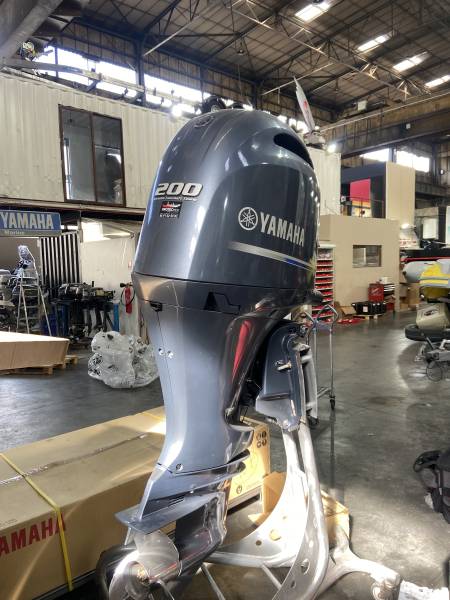 VENDU OCCASION MOTEUR YAMAHA F200FETX A MARSEILLE