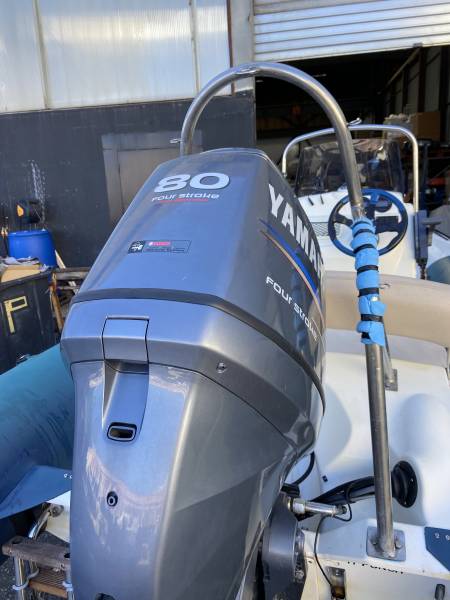 VENDU BATEAU OCCASION BOMBARD SUNRIDER 550 PVC + MOTEUR YAMAHA 80CV ANNEE 2010 A MARSEILLE