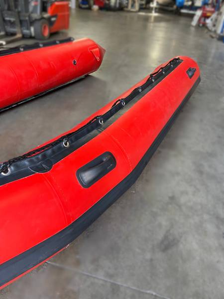 VENDU FLOTTEUR OCCASION NEOPRENE ZODIAC PRO 500 ROUGE 5m A MARSEILLE