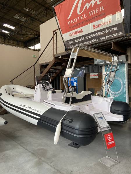BATEAU SEMI RIGIDE ITALBOATS PREDATOR 570 TS + MOTEUR YAMAHA F90LA A MARSEILLE