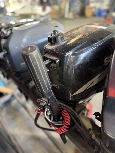 OCCASION MOTEUR SUZUKI 6CV A MARSEILLE