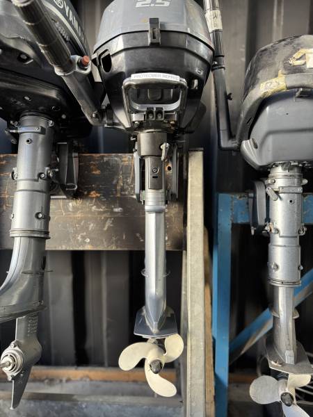 OCCASION MOTEUR YAMAHA 2.5CV TRES BON ETAT A MARSEILLE